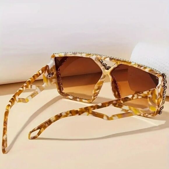 Oversized luxury rhinestone sunglasses main image 6